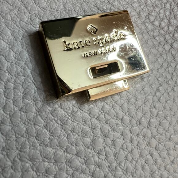 Kate Spade New York White Pebbled Leather Chain Crossbody Shoulder Bag - Picture 10 of 16